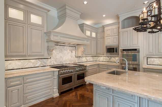 Surprise News—Taj Mahal Quartzite Kitchen Installed