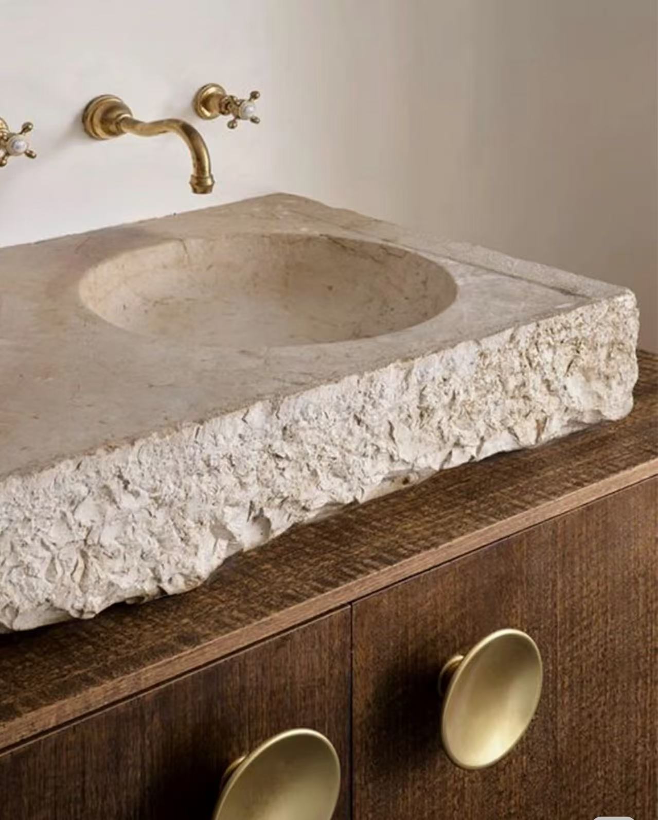 Chunky Round: 20cm Thick White Beige Limestone Sink