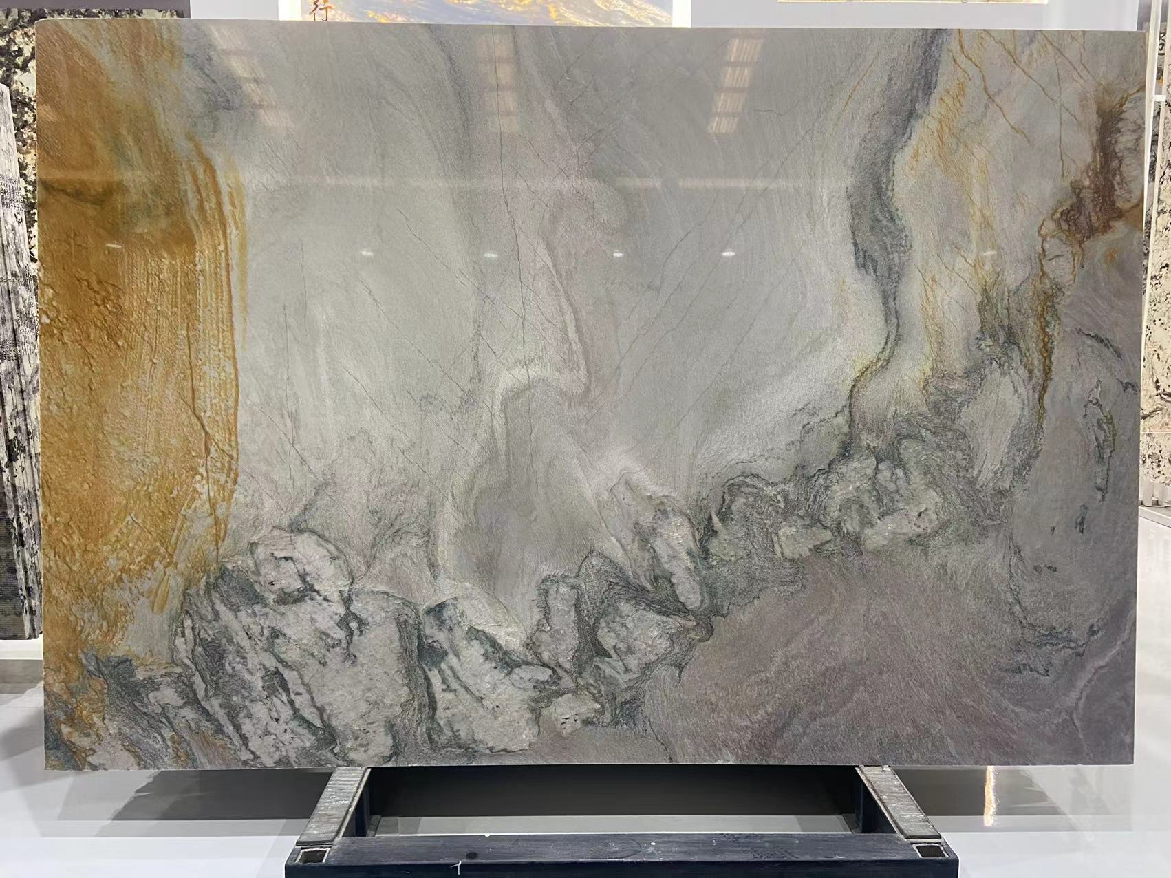 Aquarello Quartzite