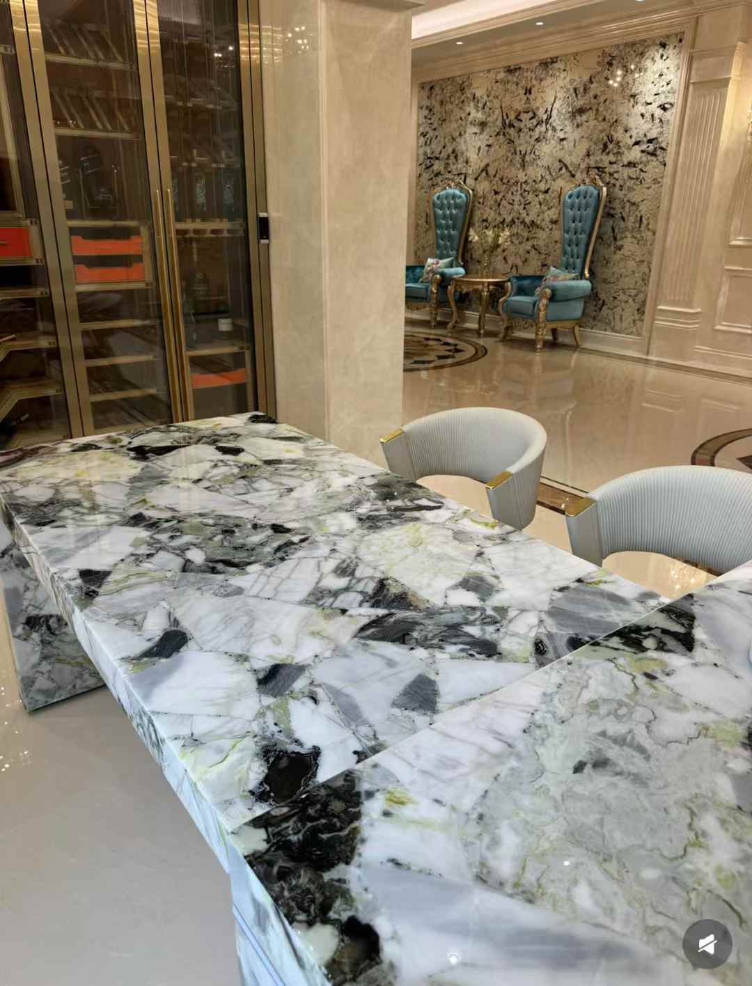 Beauty White Marble Island For Luxurious Houe