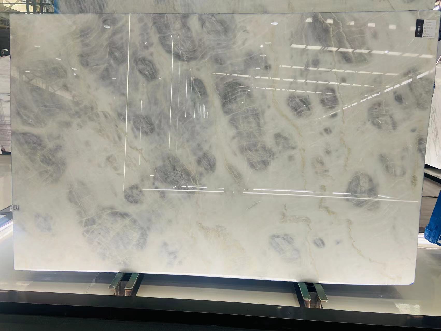 Bianco Alaska White Marble