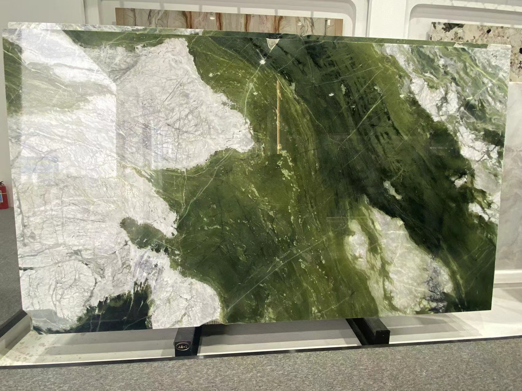 Bianco Emerald Marble