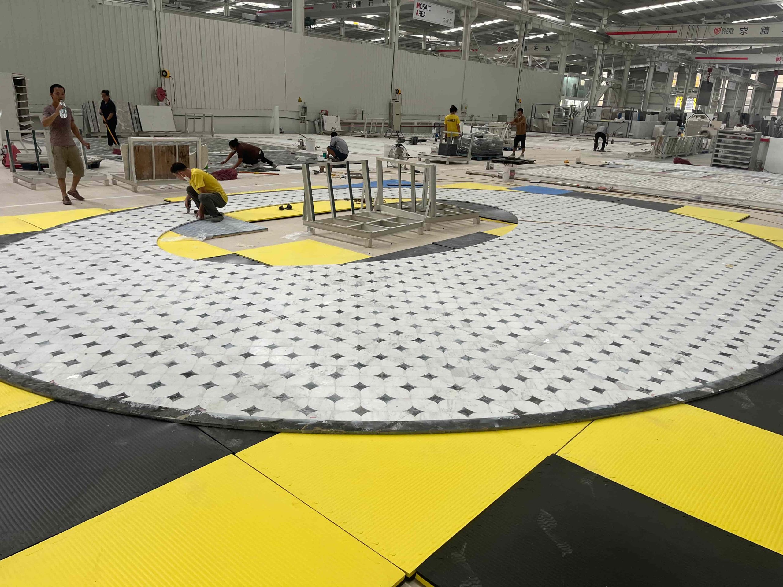 White And Black Marble Waterjet Medallions Tiles