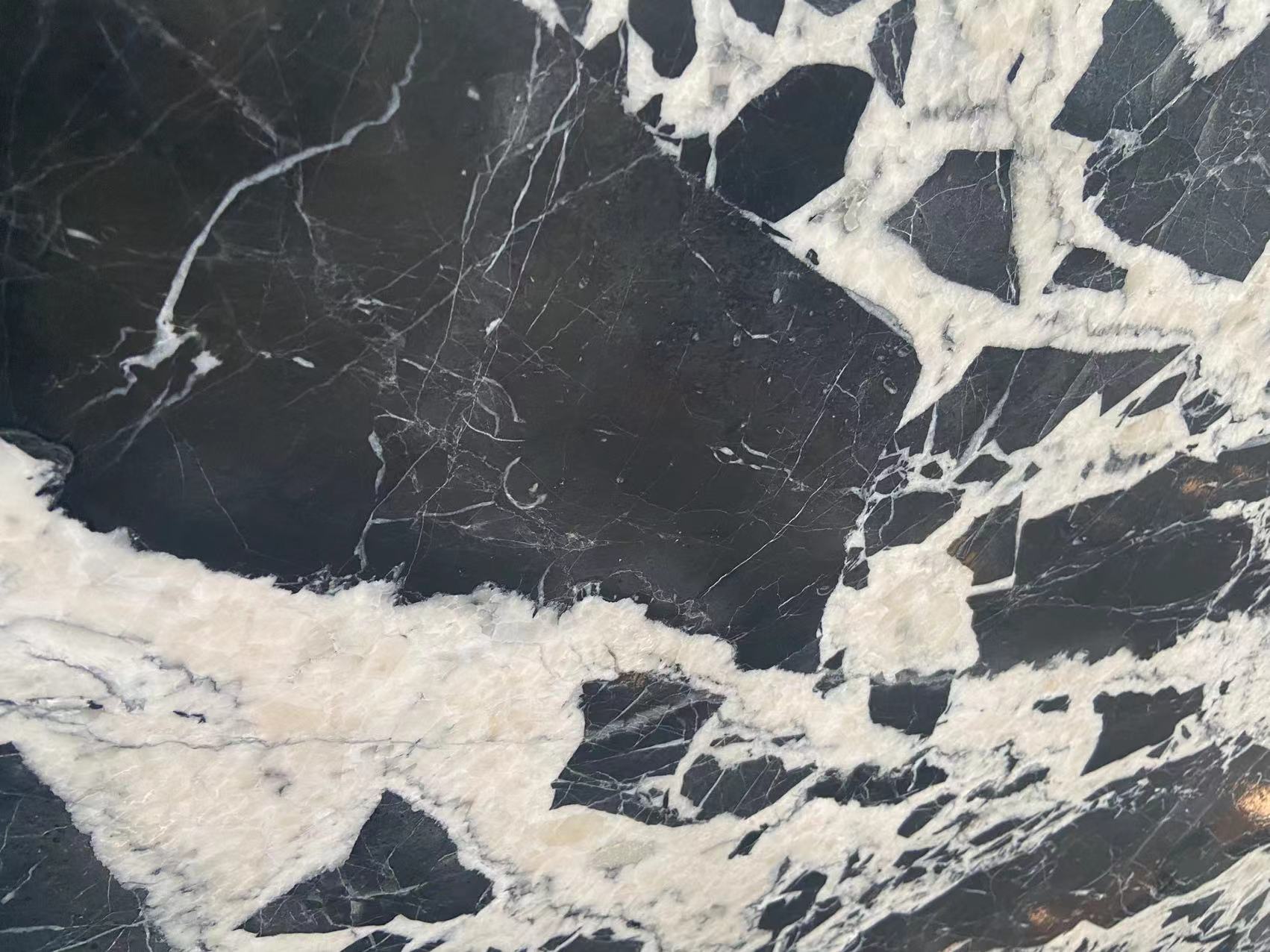 black leatehred marble