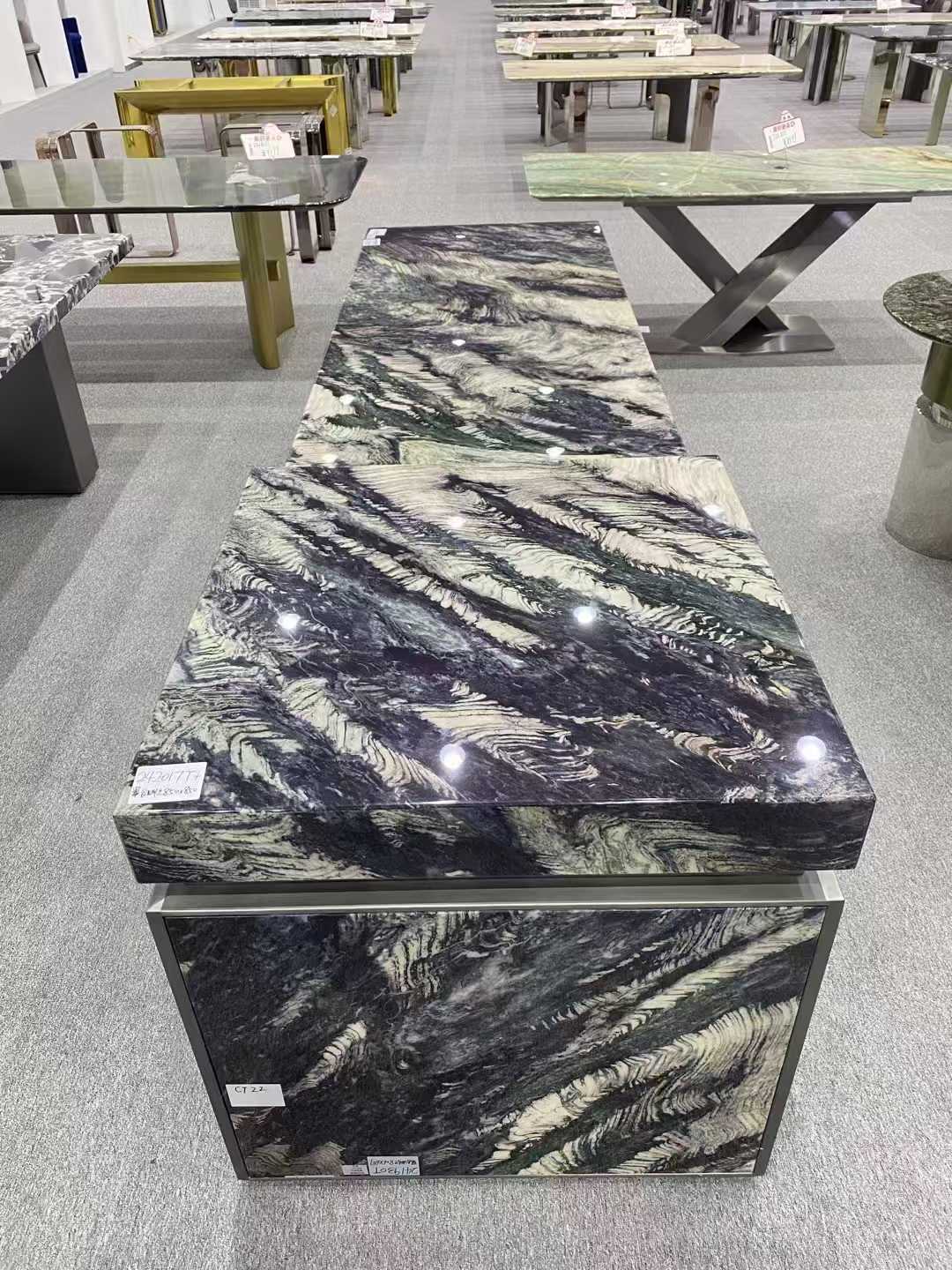 Cactus Boreal Quartzite Island tops