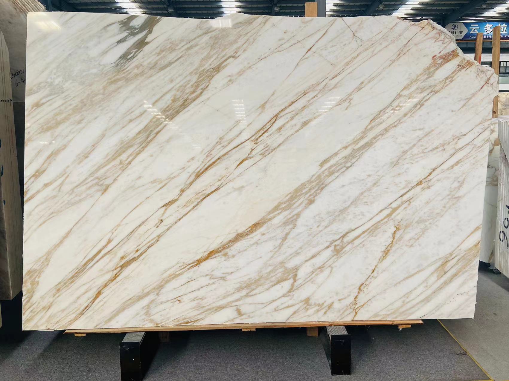 Calacatta Vagli Gold marble