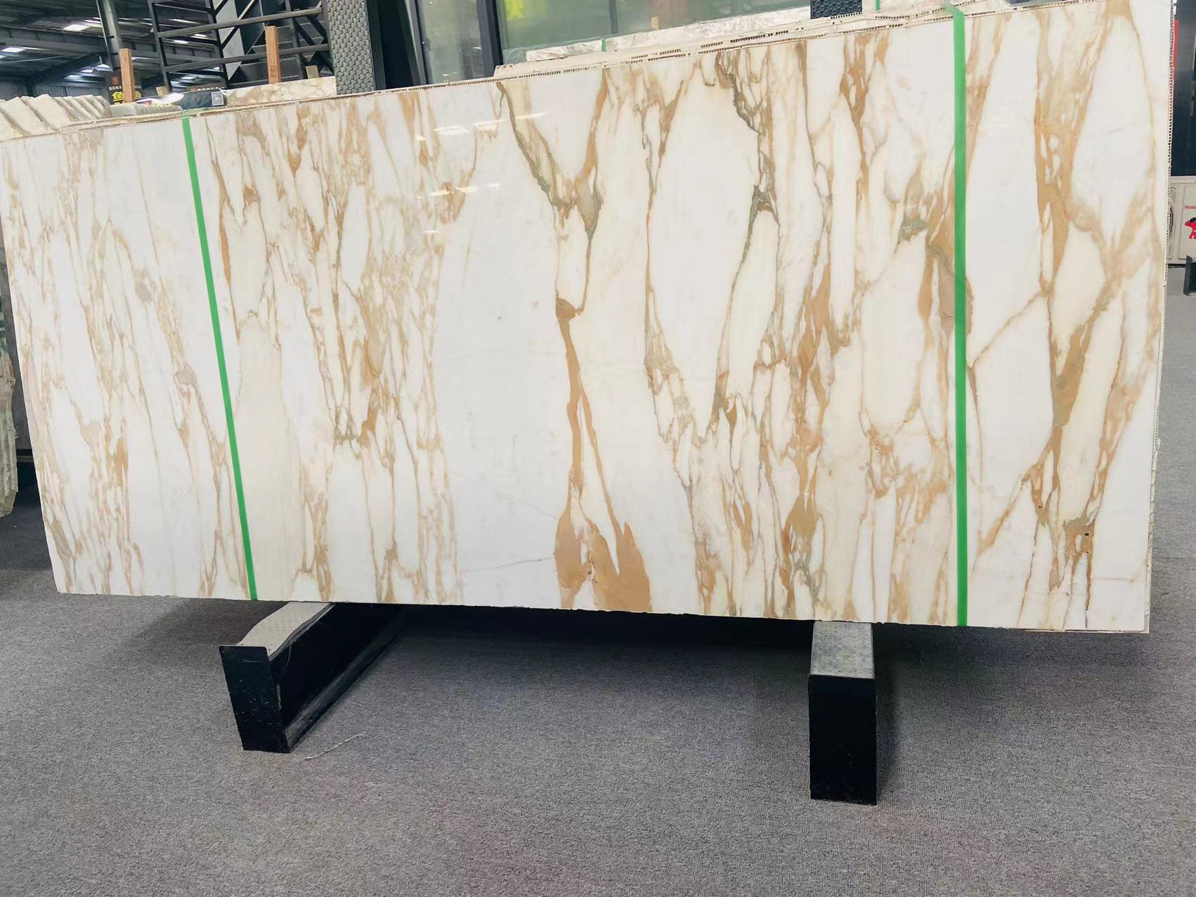 Calacatta Vagli Oro Marble