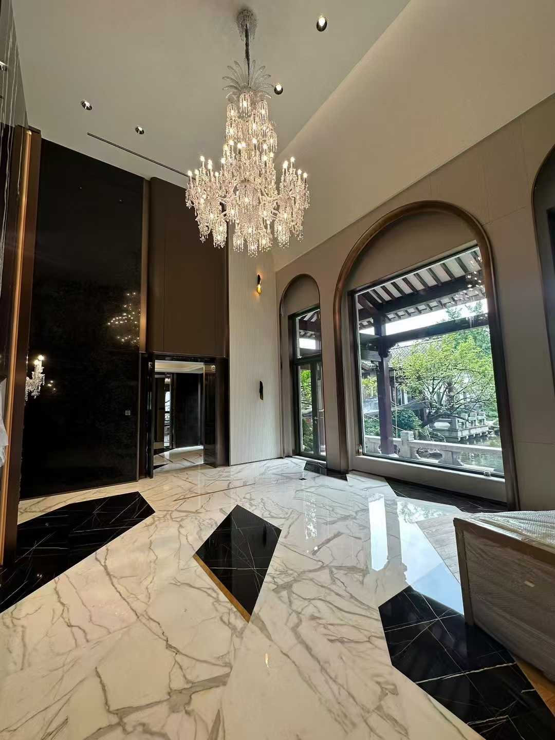 Calacatta White Marble Flooring Luxury Home