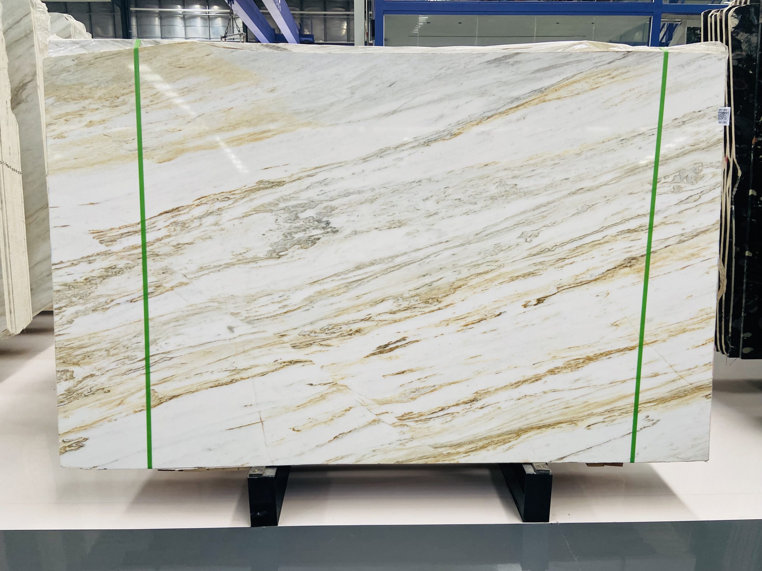 China Calacatta Gold Marble Slabs