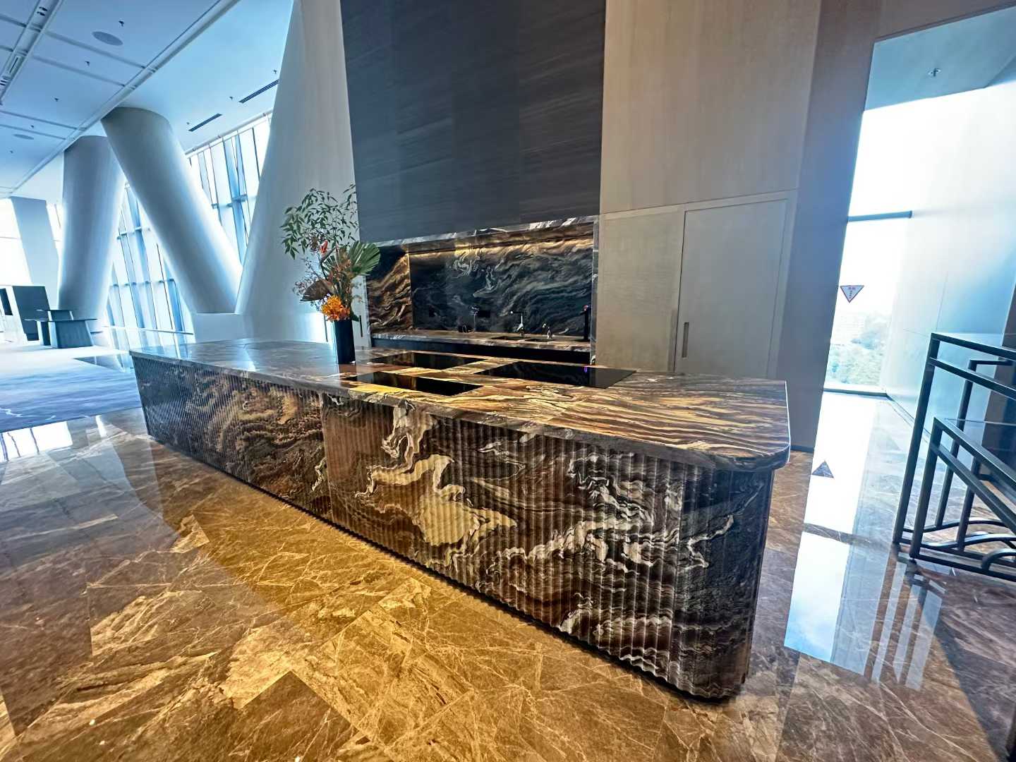 Cipollion Ondulato Quartzite fluted textures receptions