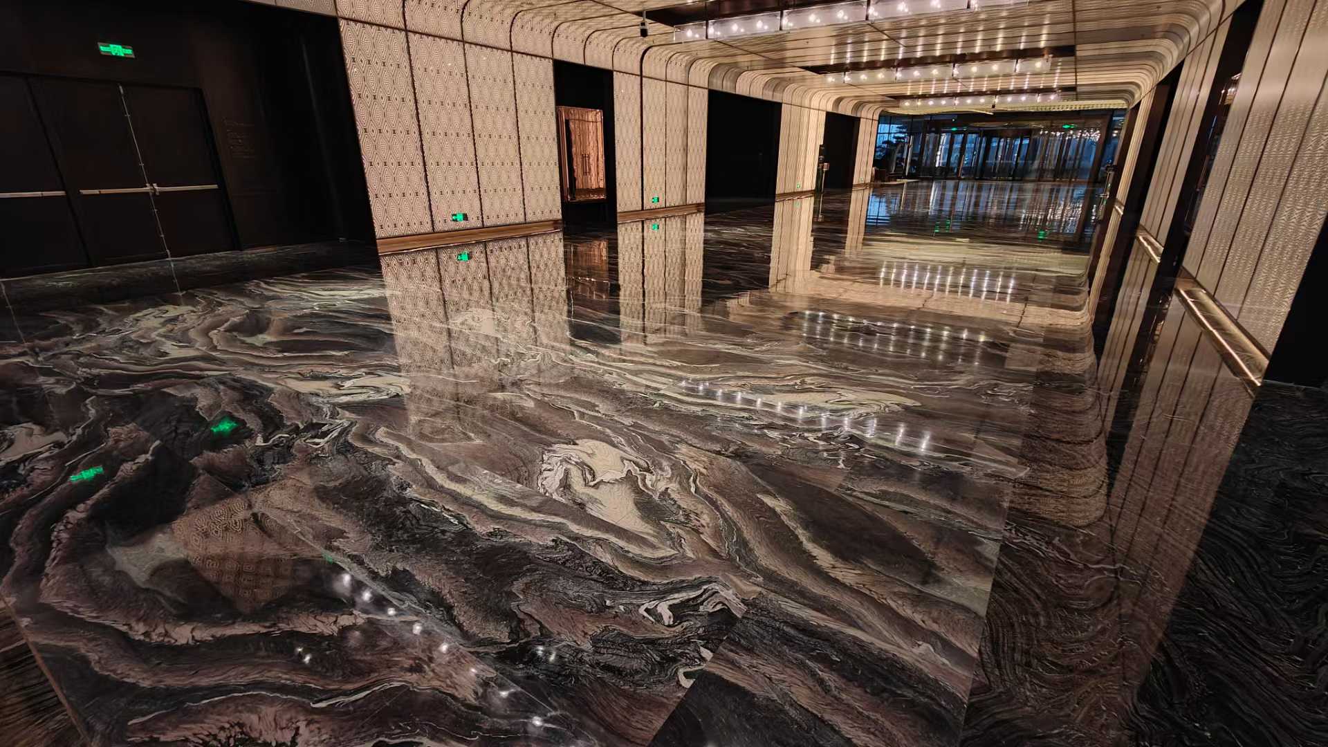 Cipollion Ondulato Quartzite hotel floorings