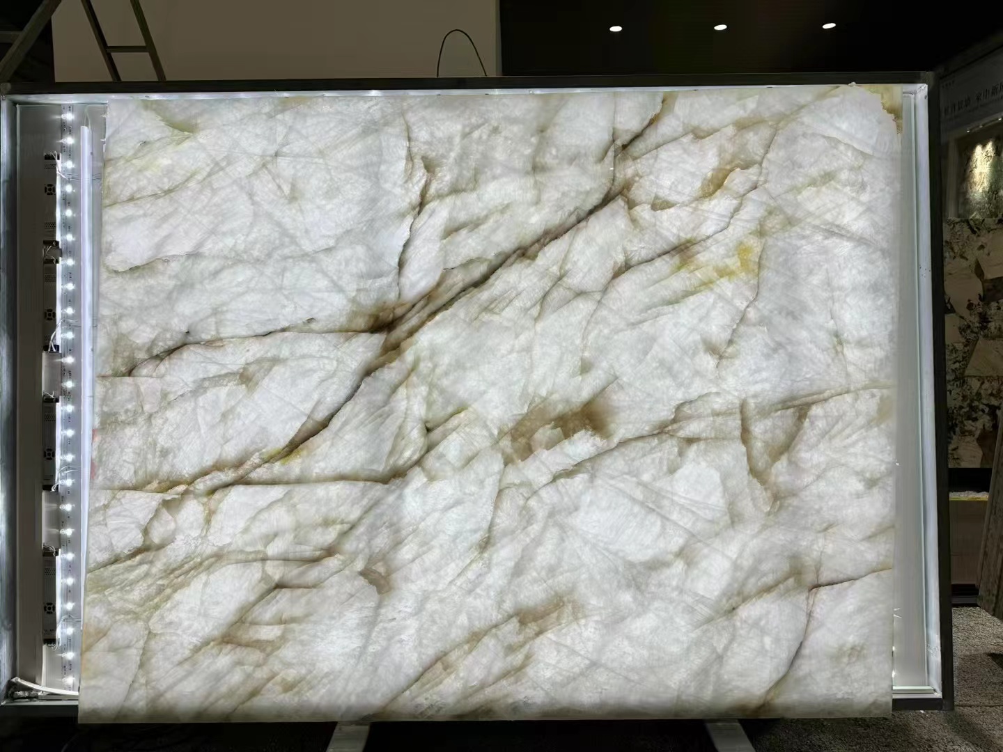Crisallo Vittro Quartzite backlit slab