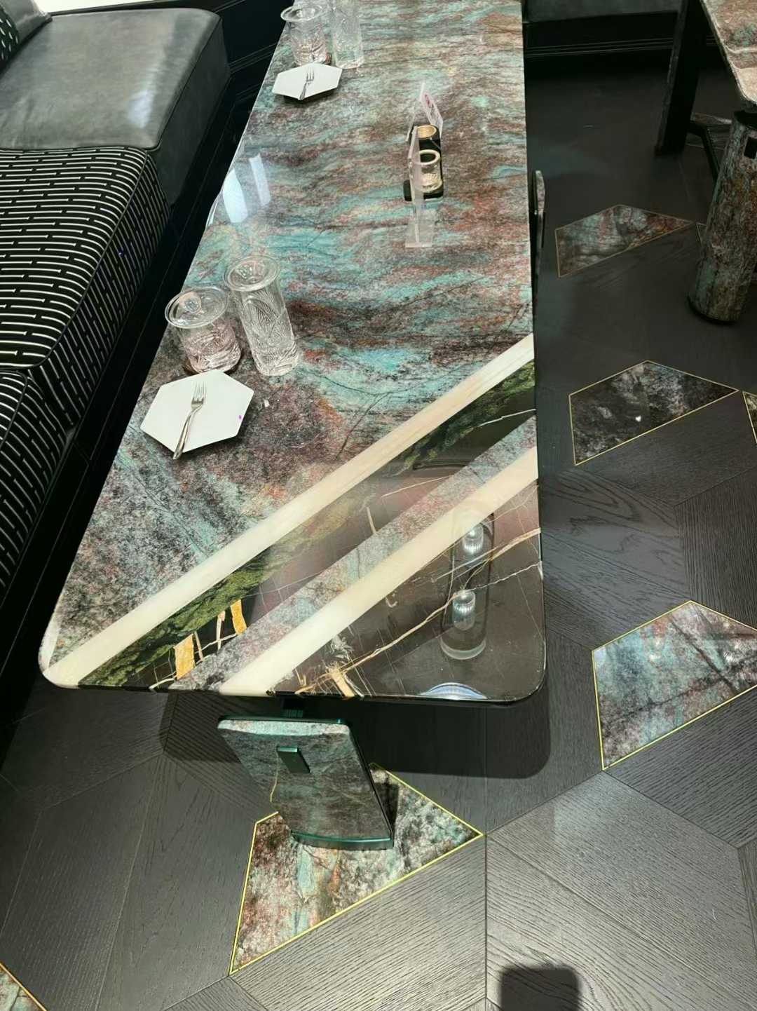 Cristalizatto Maestro Quartizite tabletops