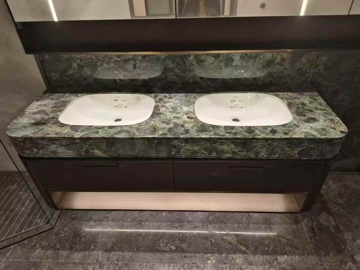 Emerald Marinace Quartzite