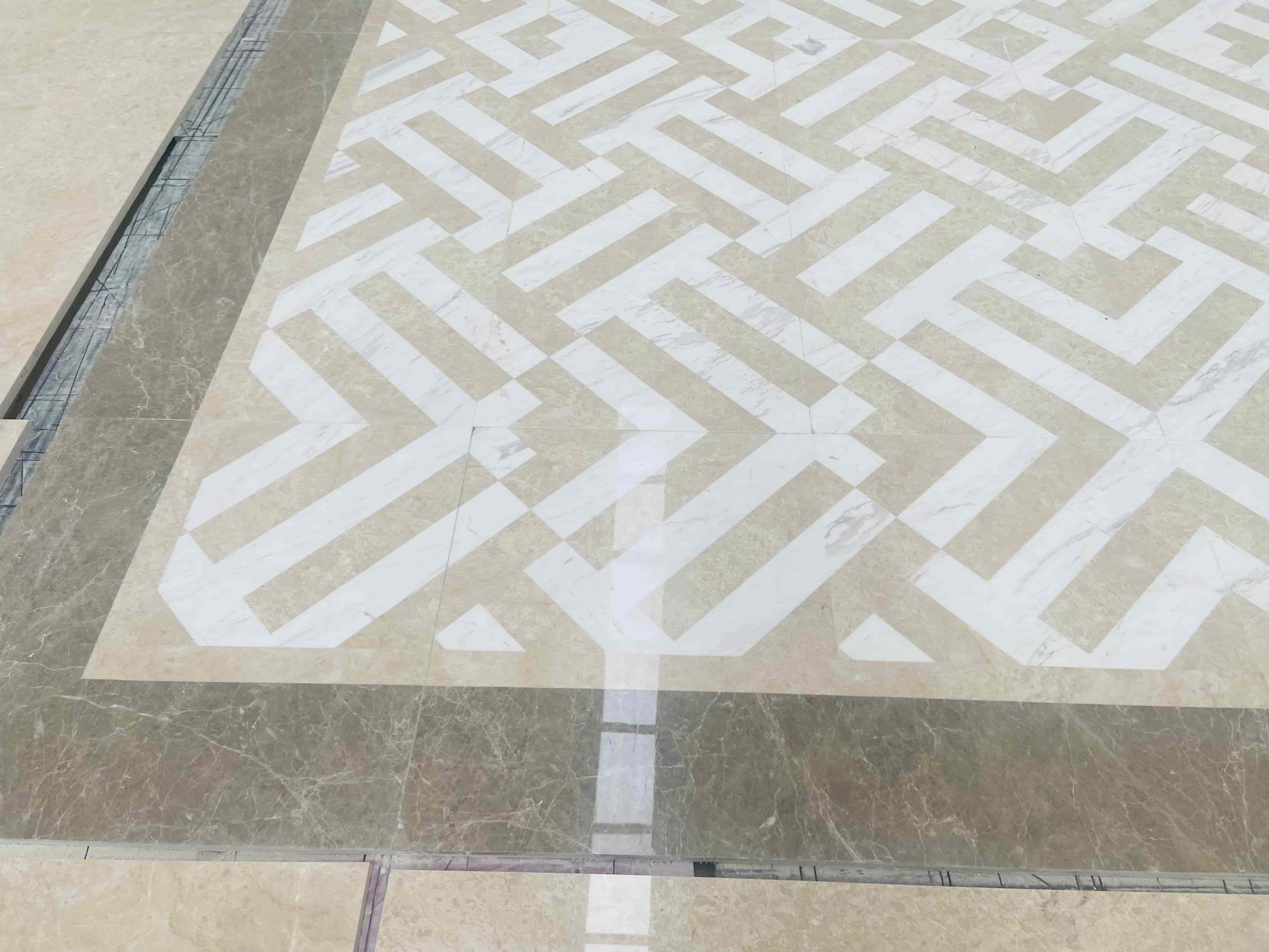 Grand Lobby Waterjet Marble Flooring Tiles
