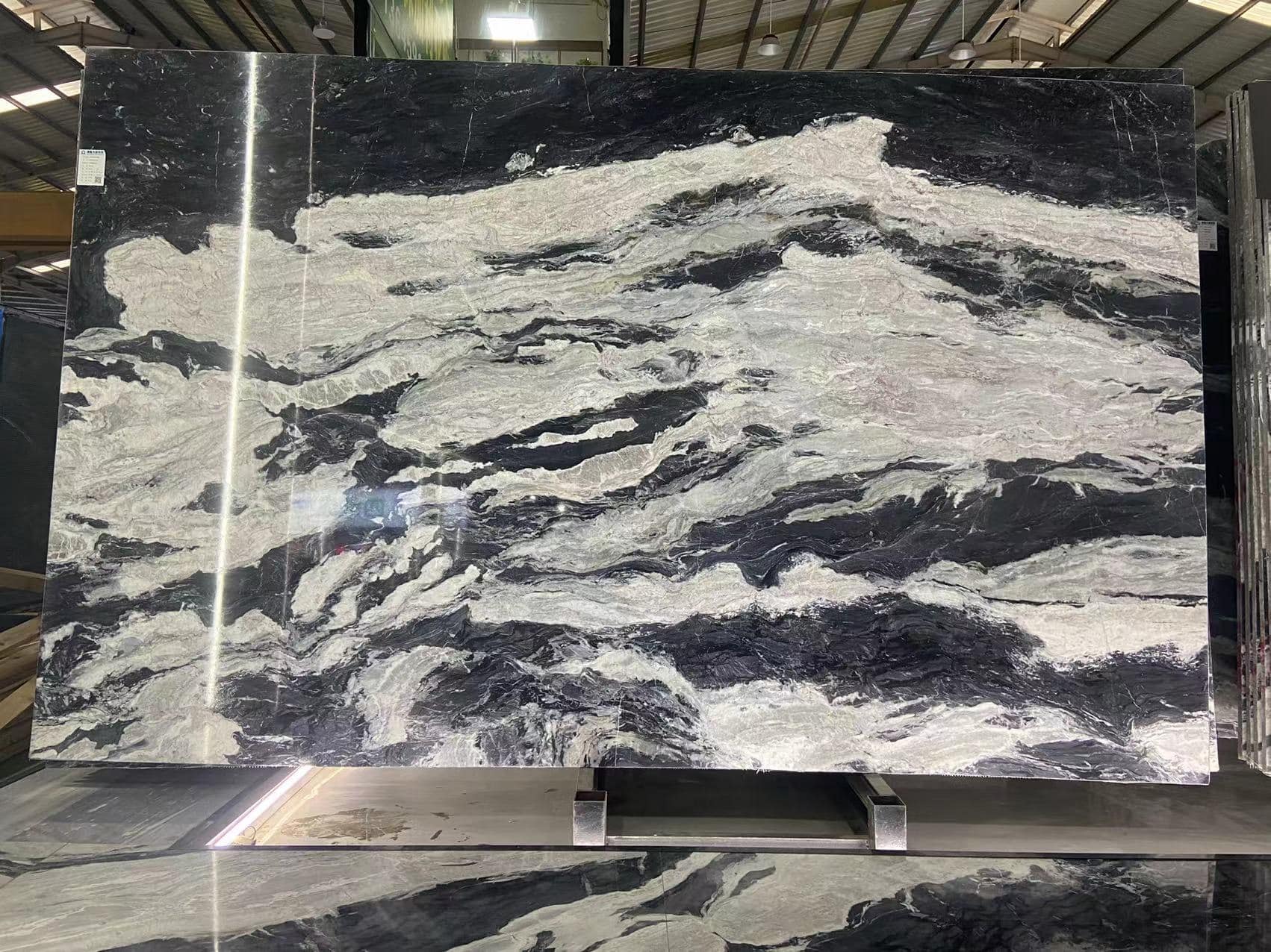 Nero Fantasy Marble