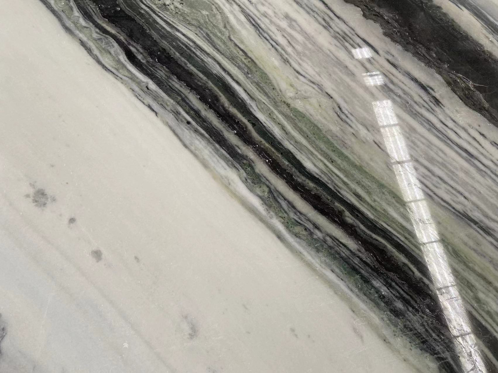 Panda White Quartzite Wall