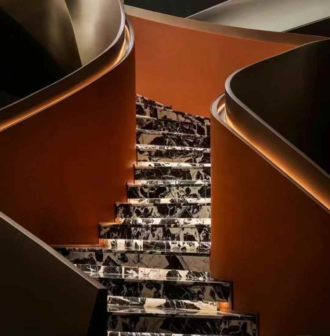 Petit Antique Marble Stairs