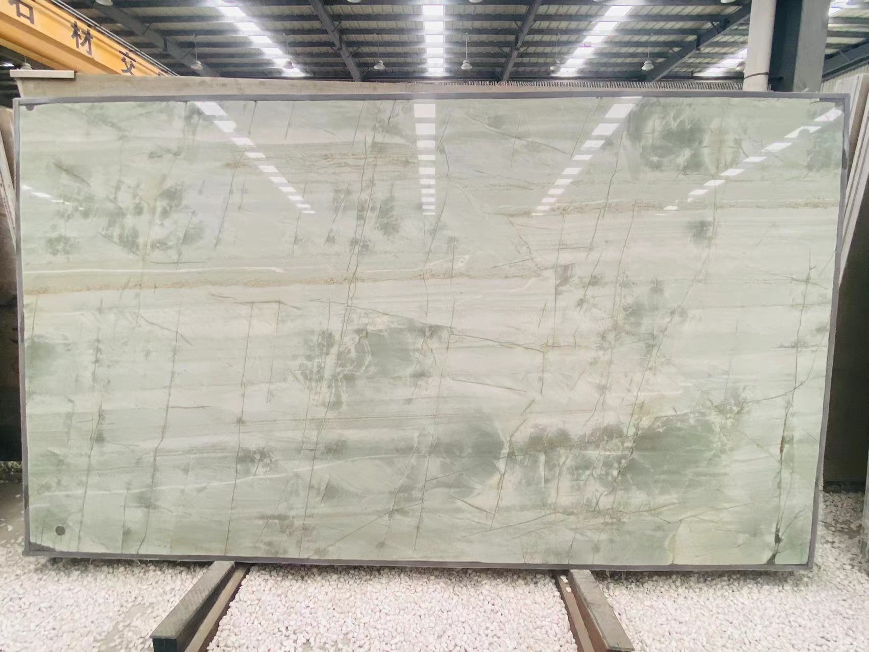 Quartzito Verde Esmeralda Slabs