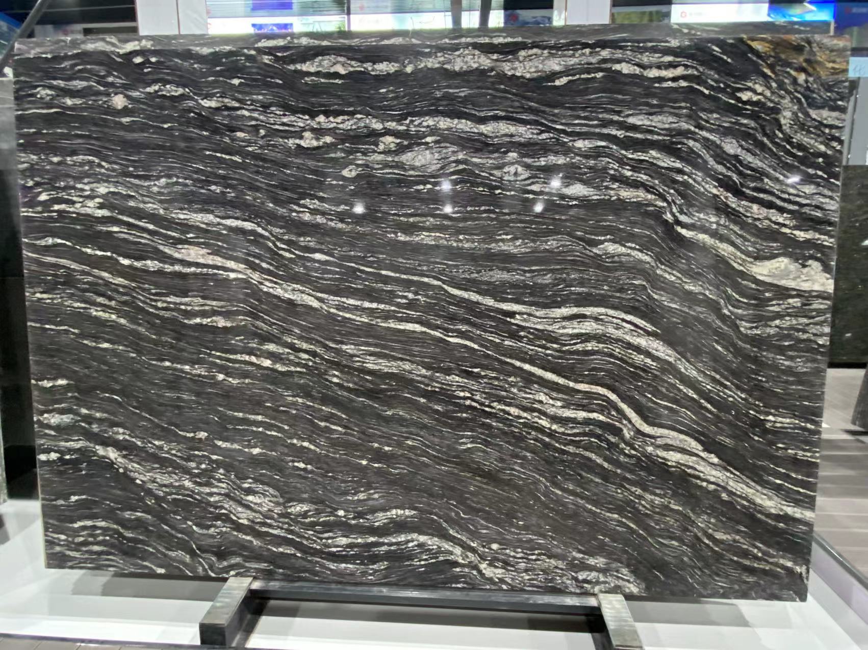 Tropic Storm Quartzite
