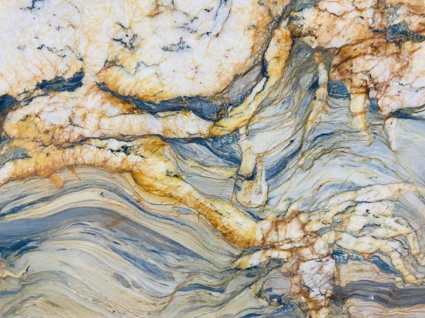 Vhagar Quartzite bathrom tops