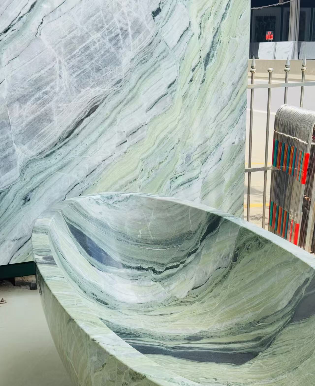 dream green marble  bathtubs