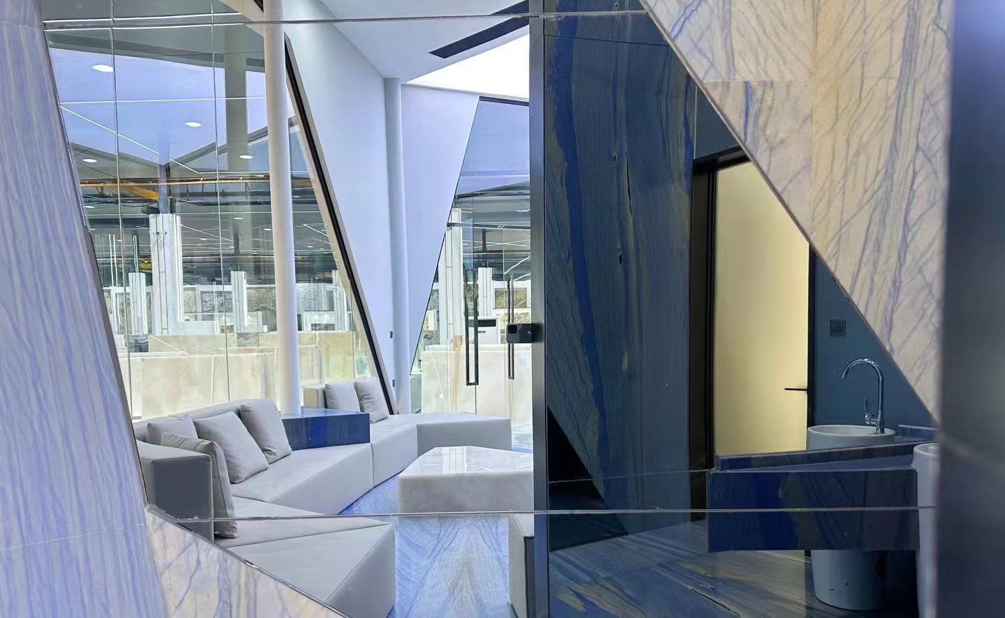 azul boquira quartzite wall