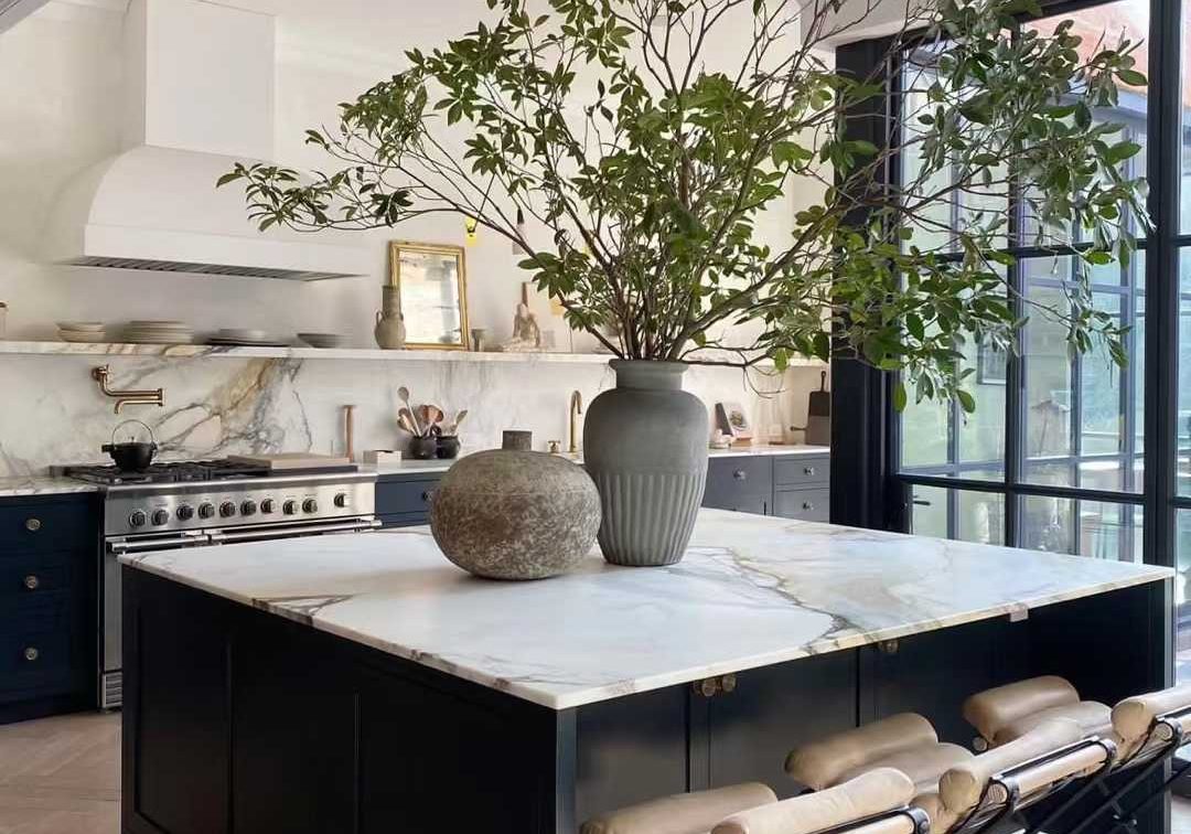 calacatta paonazzo marble counters​