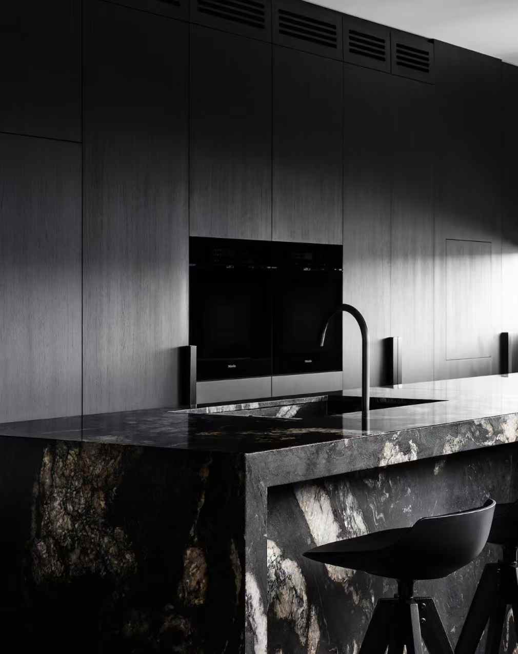 black titanium granite counter