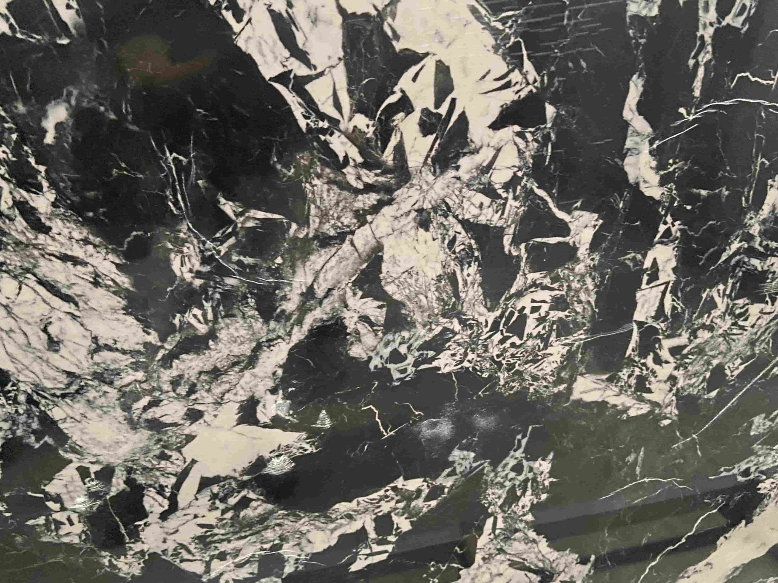 Black Sintered Stone