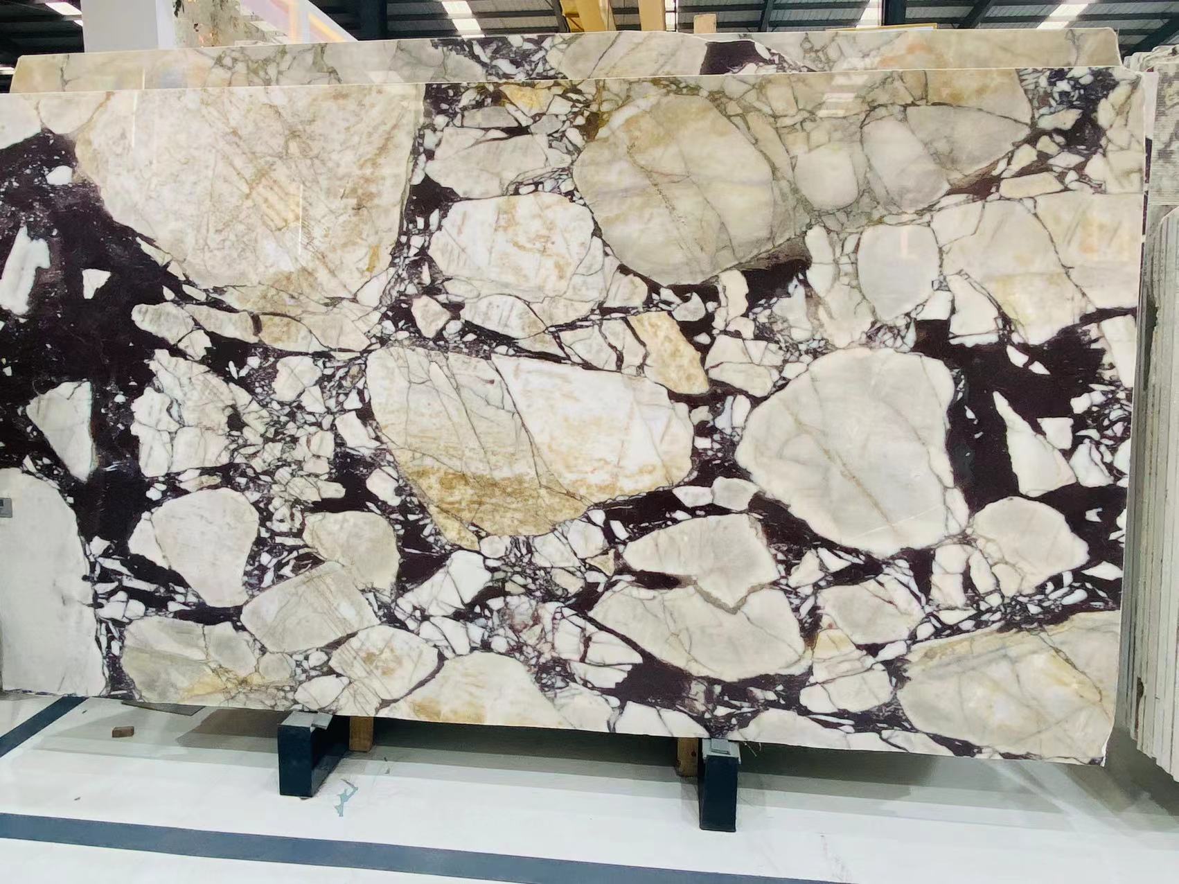 China Calacatta Viola marble