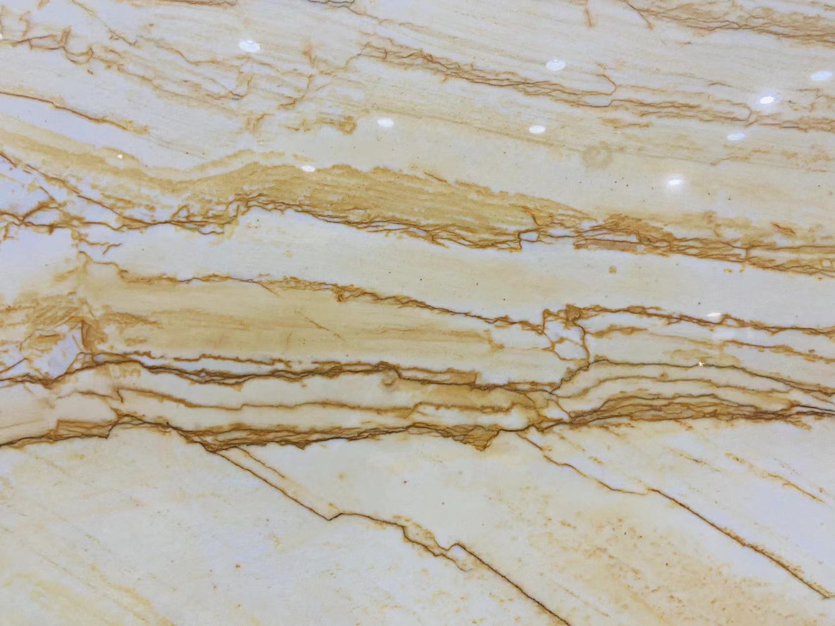 Gold Macaubas Quartzite