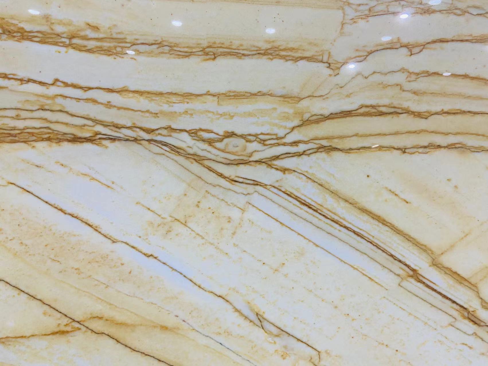 Gold Macaubas Quartzite