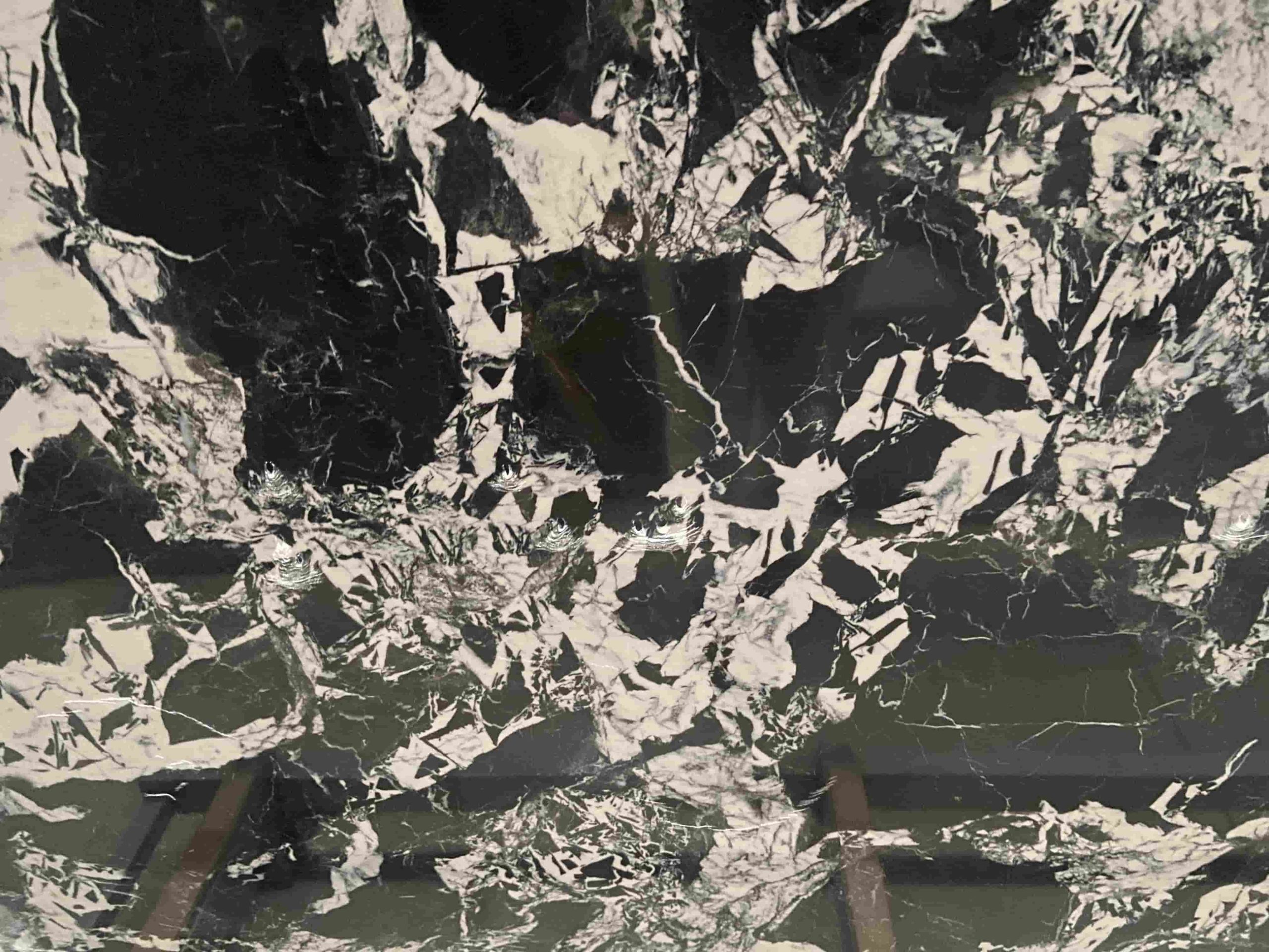 Black Sintered Stone