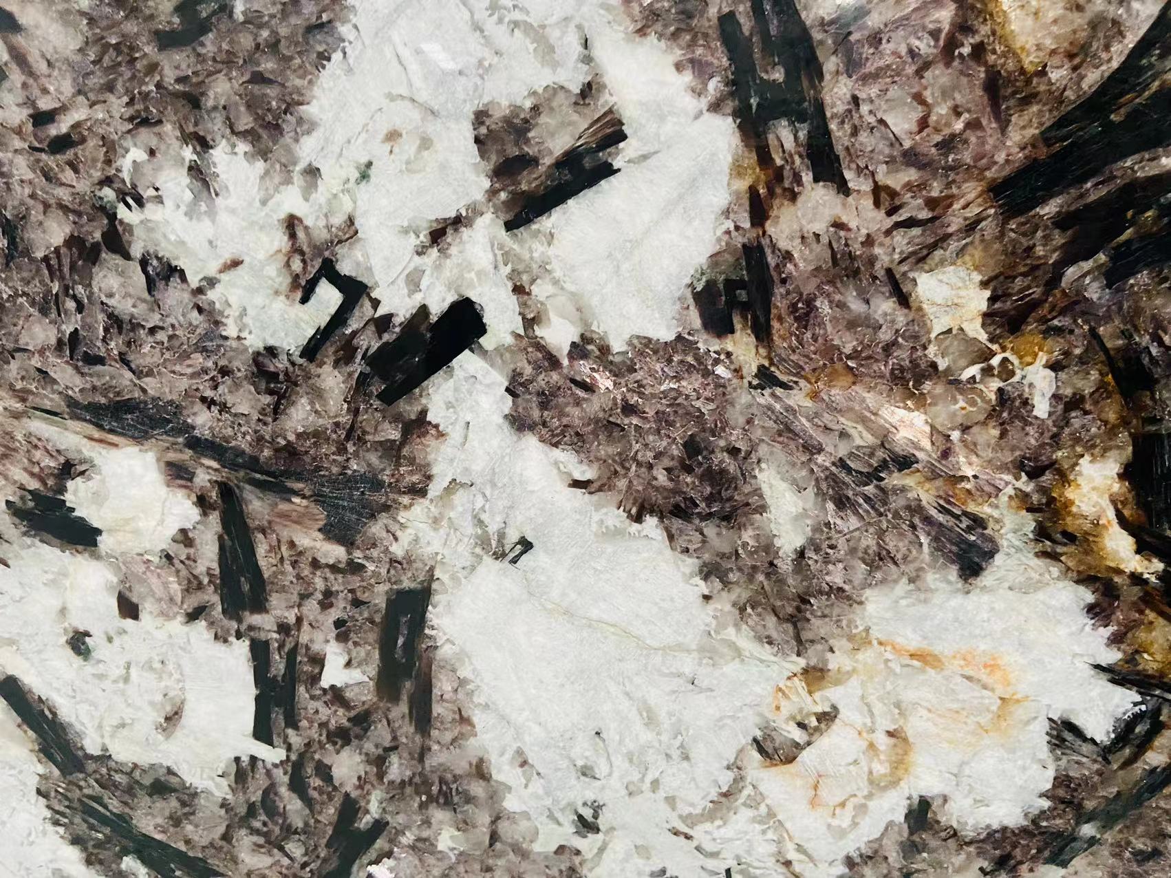 Splendor Gold Granite