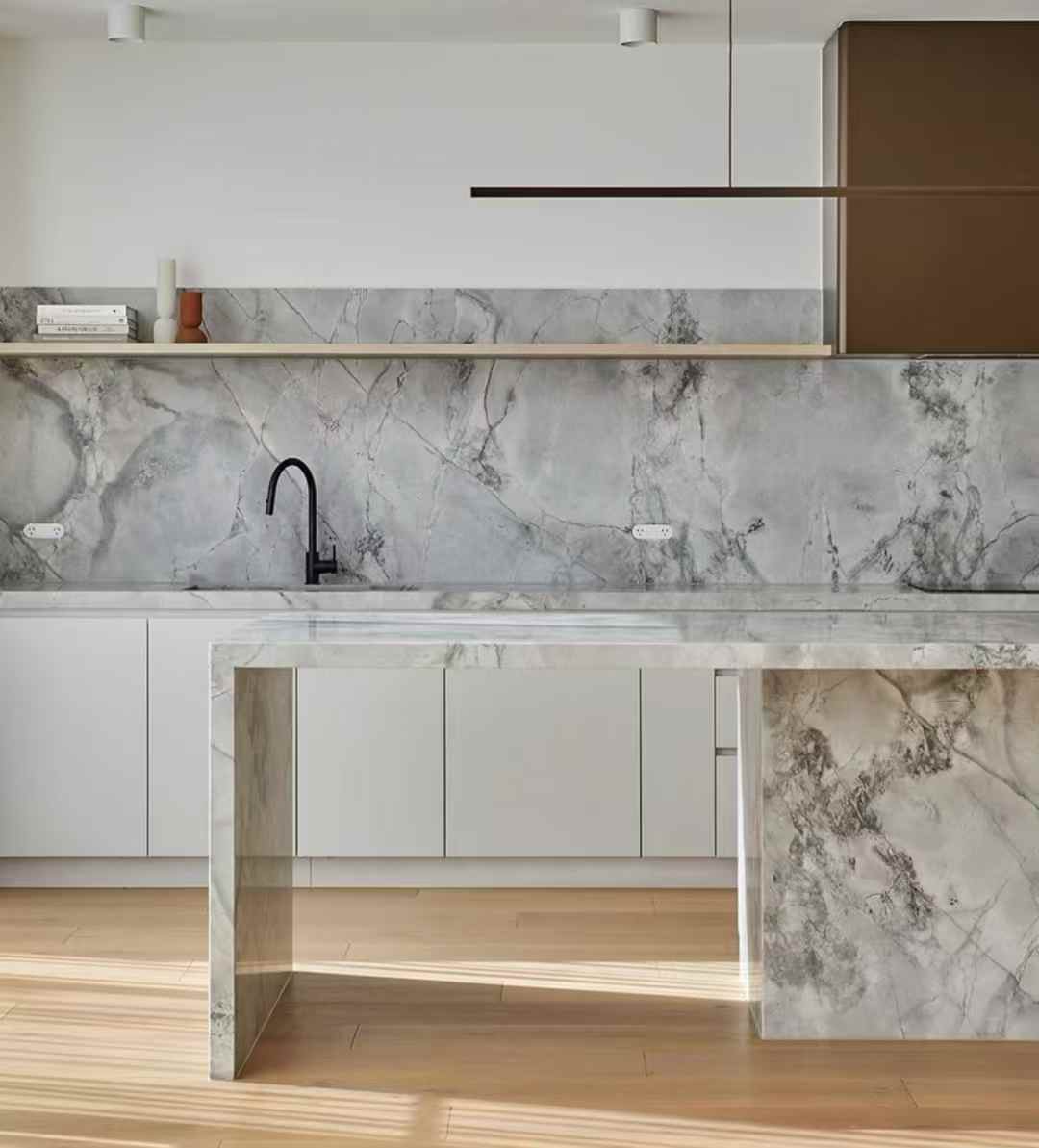 super white granite kitchen countertops​