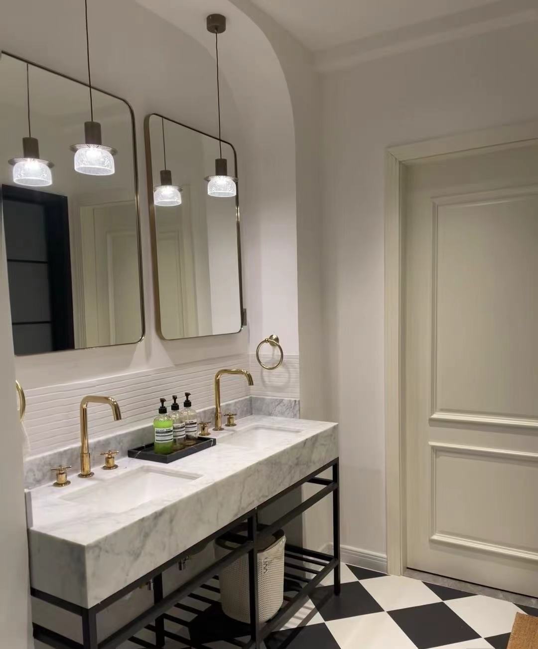 white carrara marble bathroom ideas