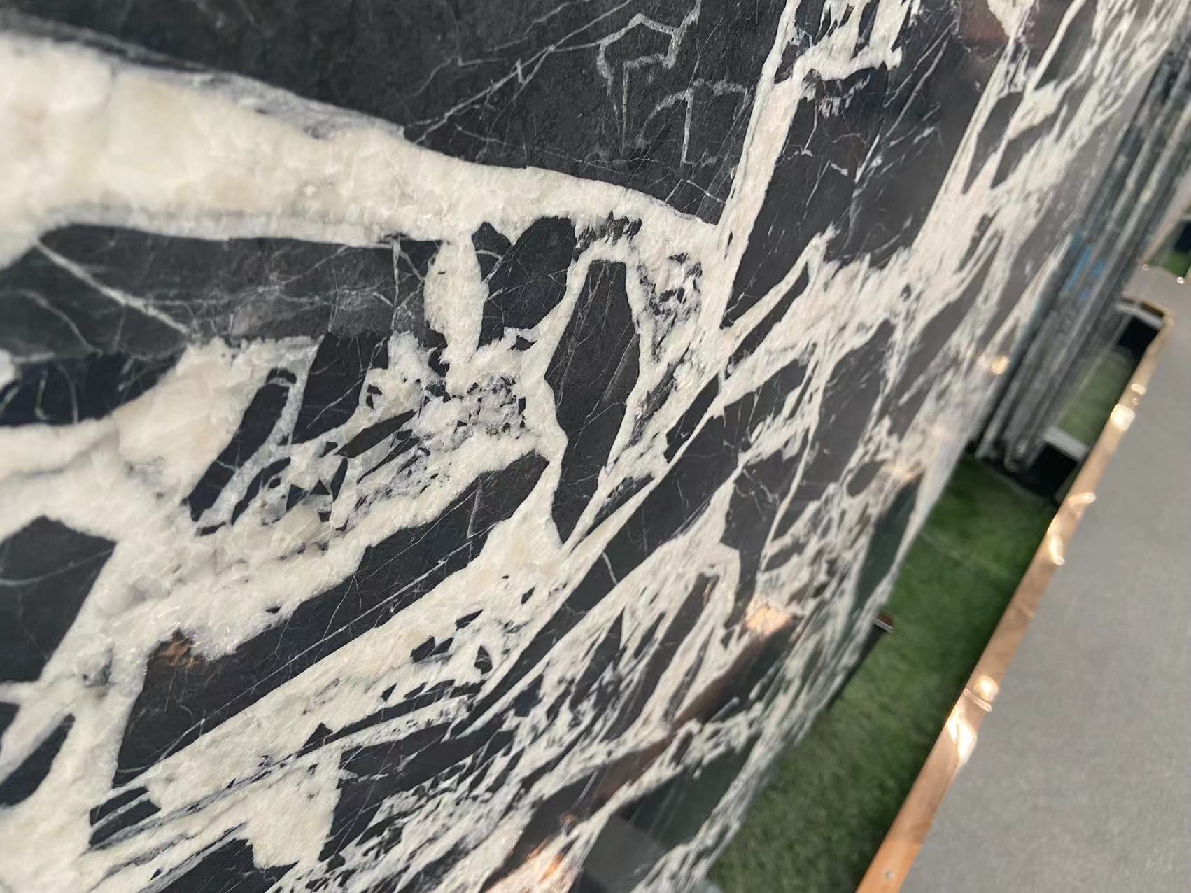 Grand Antique Marble Leather Slabs
