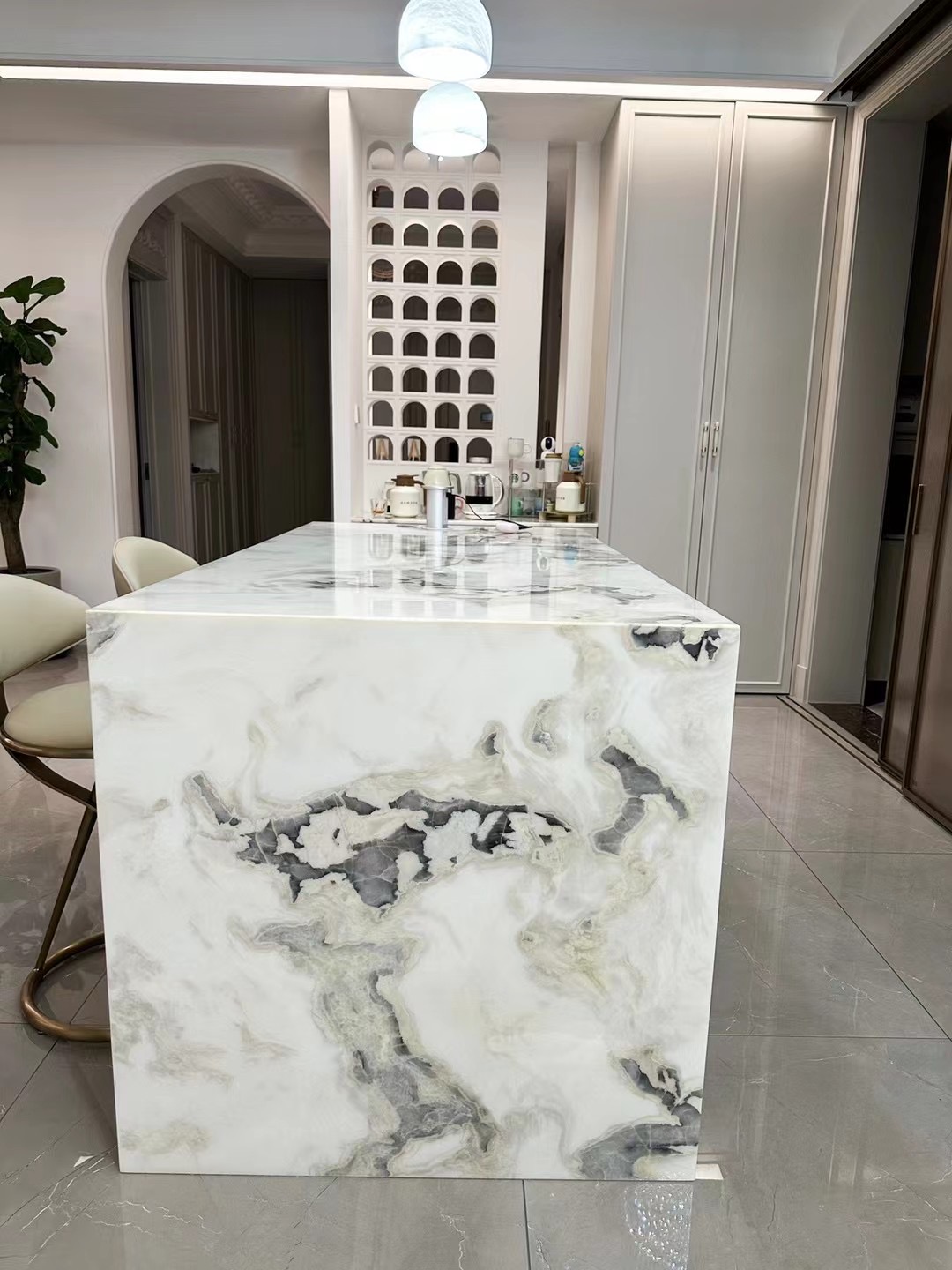 5 Reasons to Choose Marble Medallions for Your Entryway Decor