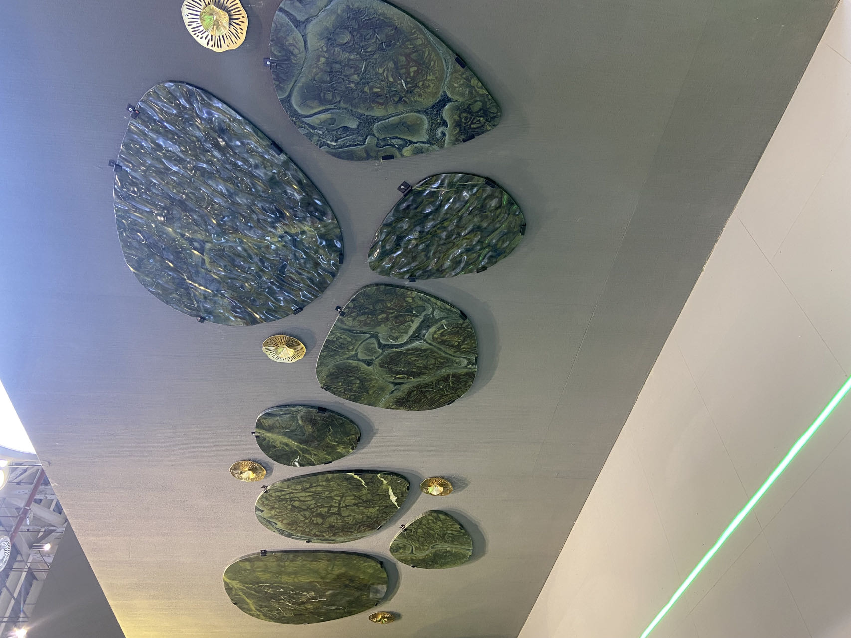 Black and White Marble Stairs Design