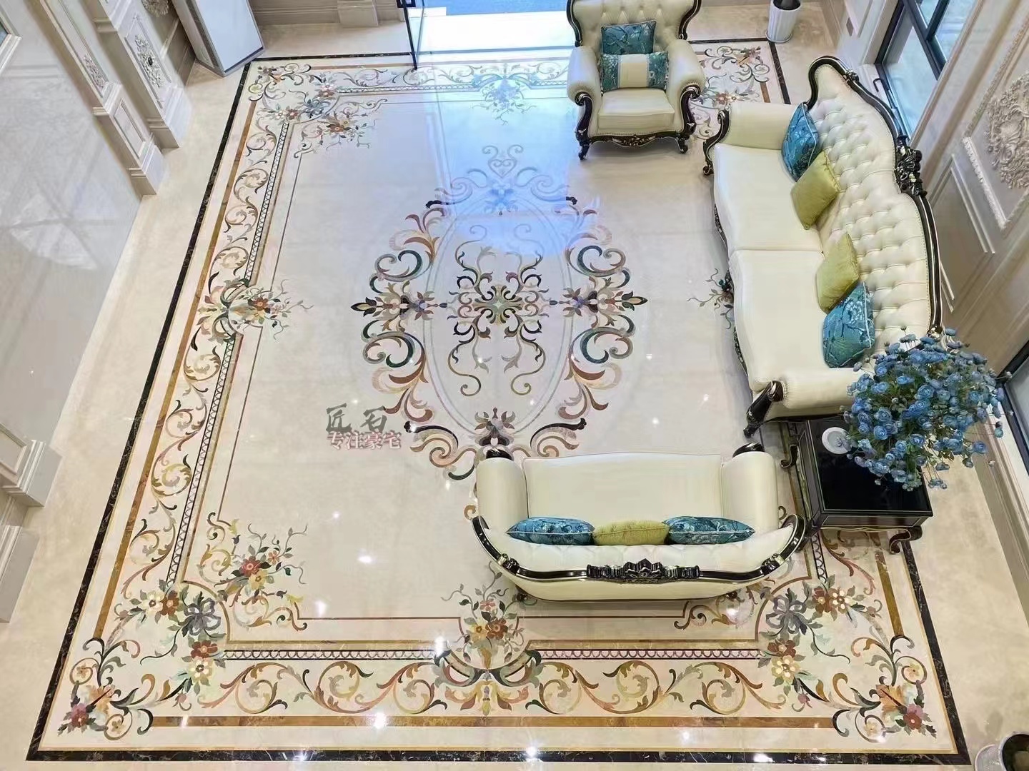 Marble floor medallions in livimg room